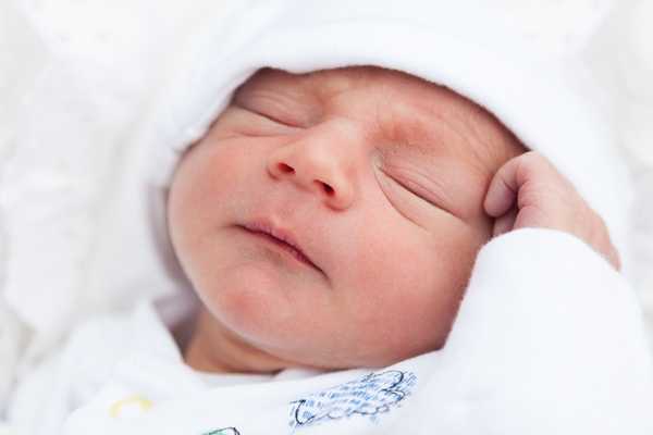 Apa yang dibutuhkan bayi yang baru lahir? Daftar belanja lengkap