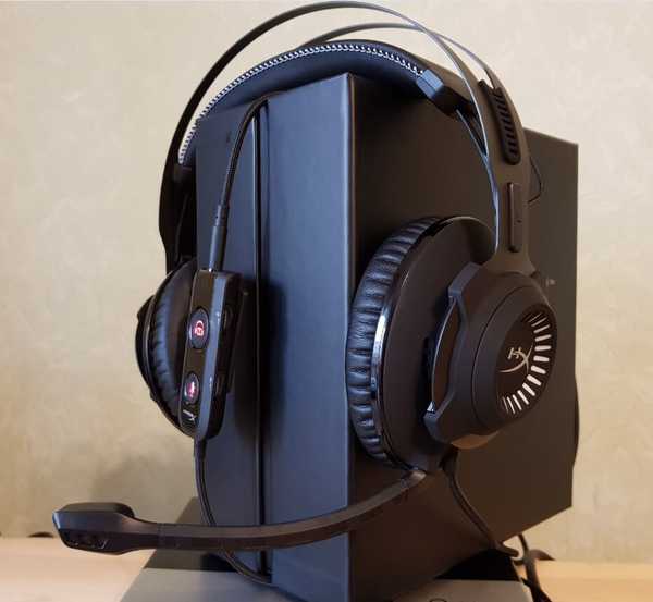 Ulasan HyperX Cloud Revolver S 7.1 - headphone gaming dengan kartu suara sendiri