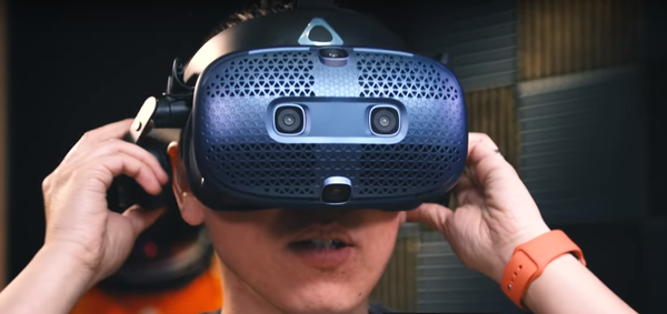 Pregled očal za virtualno resničnost HTC Vive Cosmos