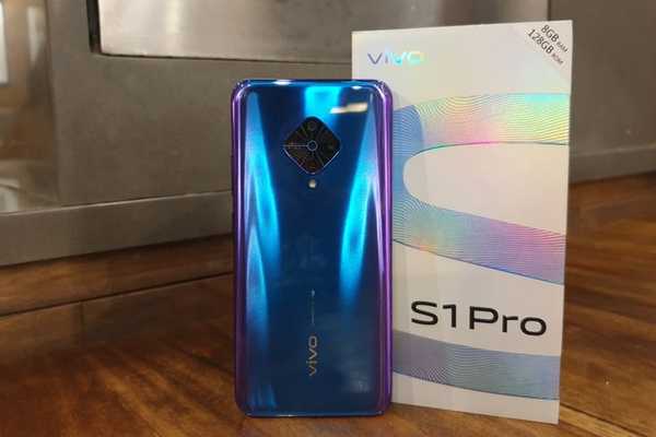 Pregled Vivo S1 Pro pametnog telefona s glavnim značajkama