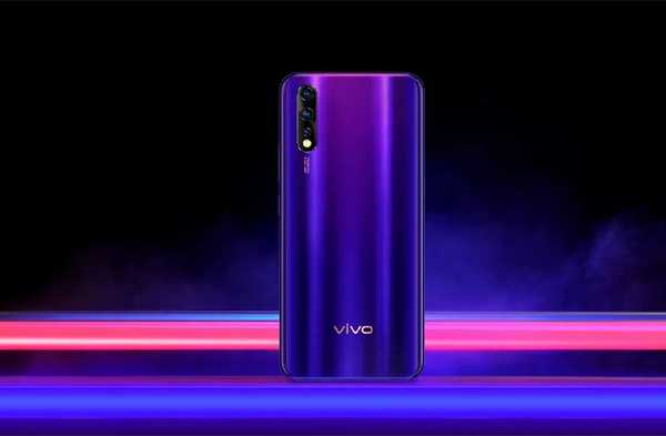 Pregled pametnog telefona Vivo Z5i s glavnim značajkama