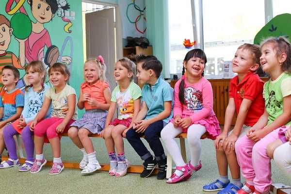 Рейтинг на най-добрите поправителни детски градини в Санкт Петербург през 2020 г.