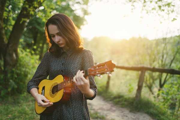 Peringkat produsen ukulele terbaik untuk tahun 2020