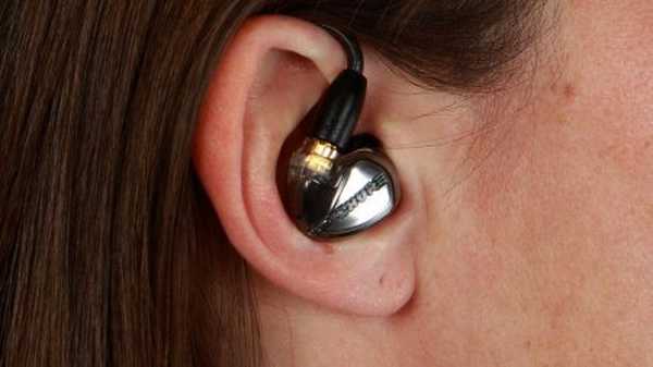 Shure SE425 - Tinjauan umum tentang headphone penguat dua driver