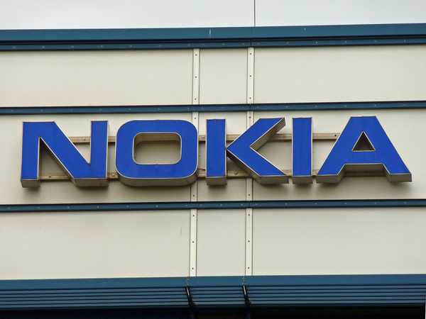 Смартфон Nokia 6.2 - переваги і недоліки
