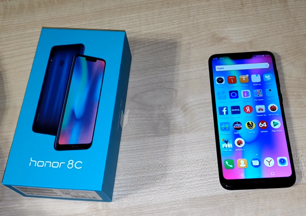 Honor 8C - відмінний смартфон з живучою батареєю