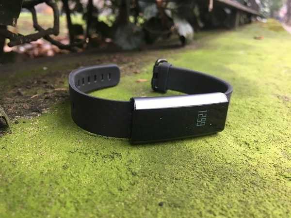 Az Amazfit intelligens karóra és karkötő áttekintése, előnyei és hátrányai