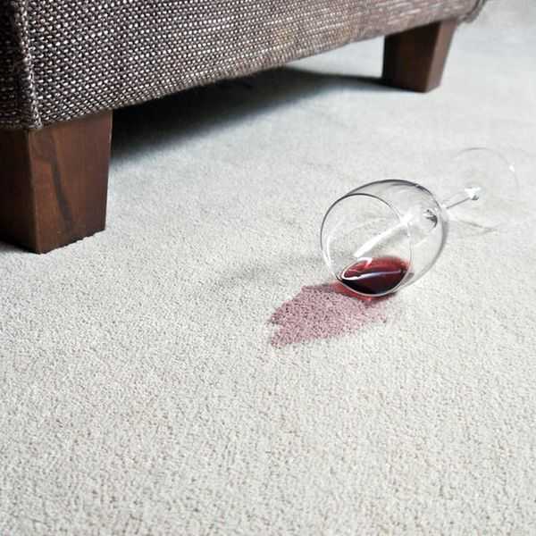 6 načina da uklonite mrlje s tepiha