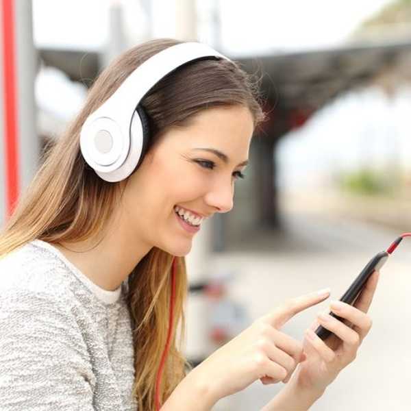 9 кращих навушників JBL