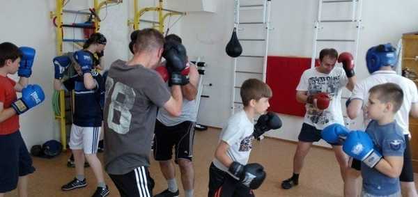 Aula terbaik untuk tinju dan kickboxing di Nizhny Novgorod pada tahun 2020