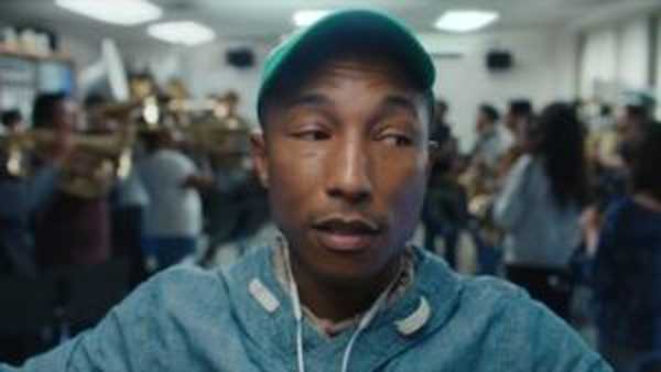 В клипа за слушалки Beats by Dre участваха музикални и филмови звезди