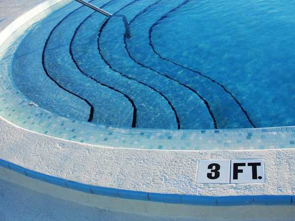 Peringkat solusi terbaik untuk air berbunga di kolam renang untuk tahun 2020