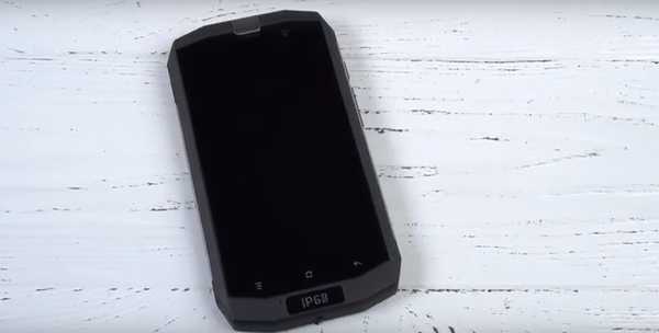 VERTEX Impress Grip разполага със здрав смартфон