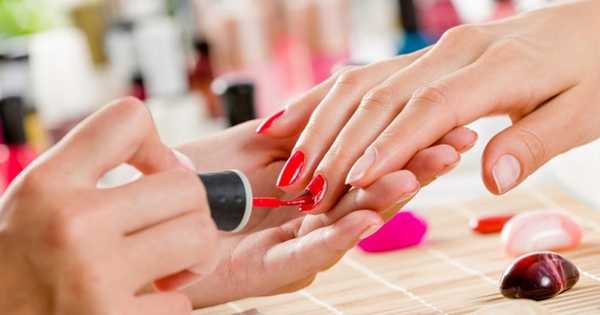 9 najlepszych szkół manicure i pedicure w Moskwie