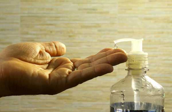 Peringkat krim dan gel terbaik untuk kebersihan intim - 2020